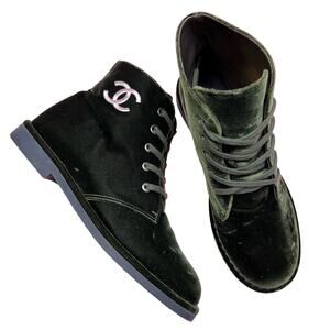 CHANEL Interlocking CC Logo Velvet Lace-Up Boots EU 38 US 8 Green Ankle Booties